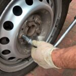 Cómo cambiar una rueda