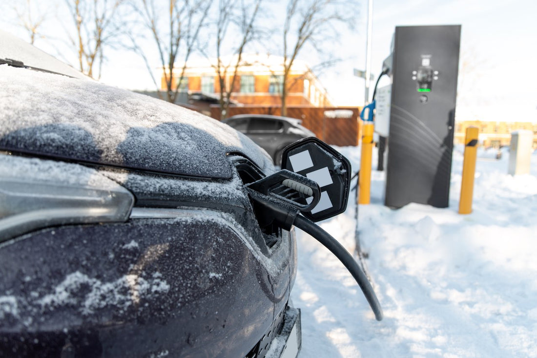 Cómo se conduce un coche eléctrico en invierno