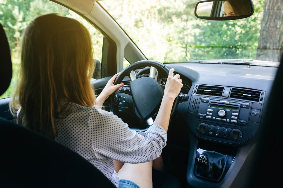 Mi coche vibra al frenar: ¿qué problema tiene?