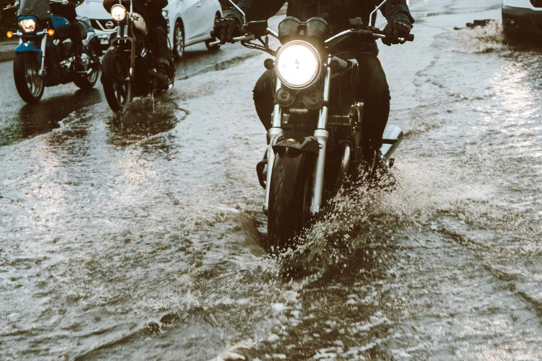Mejor neumático de lluvia para moto: claves y ranking