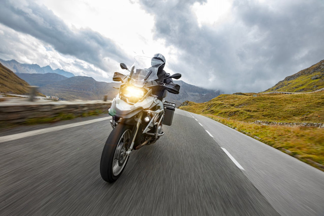 Ir en moto en invierno: consideraciones de seguridad