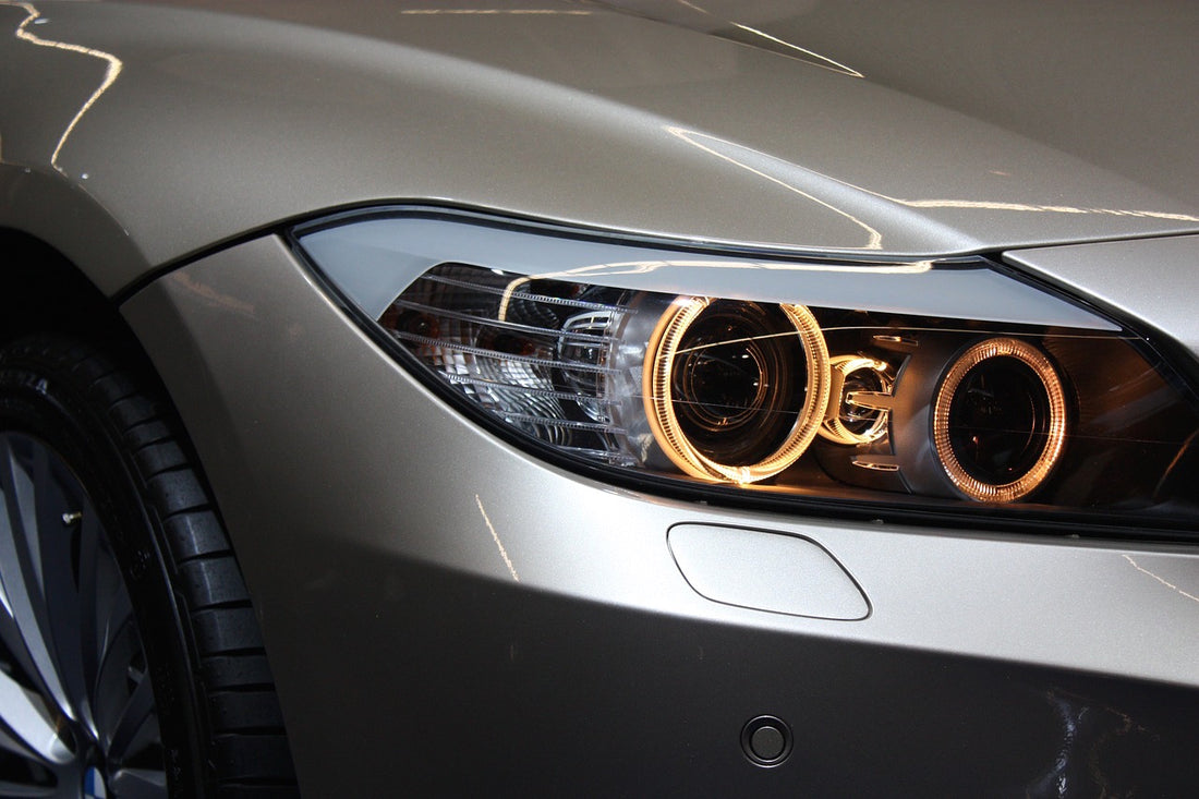 ¿Qué tipo de luces lleva mi coche?: luces permitidas actualmente