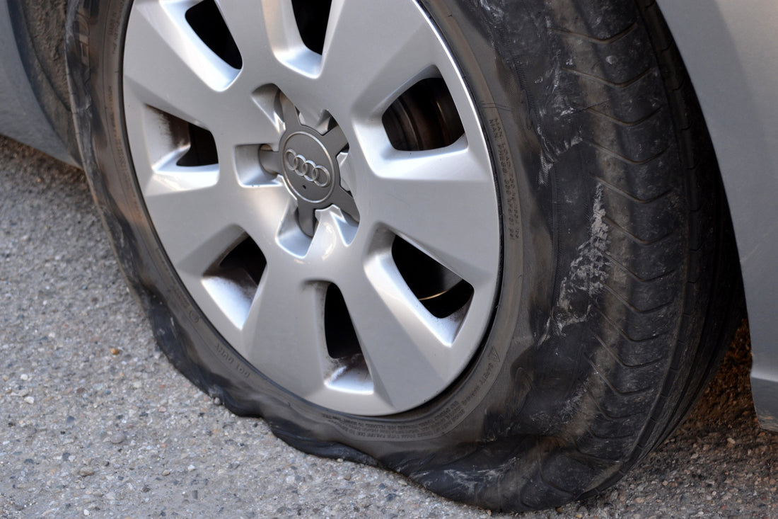 Cómo cambiar un neumático de coche: guía práctica