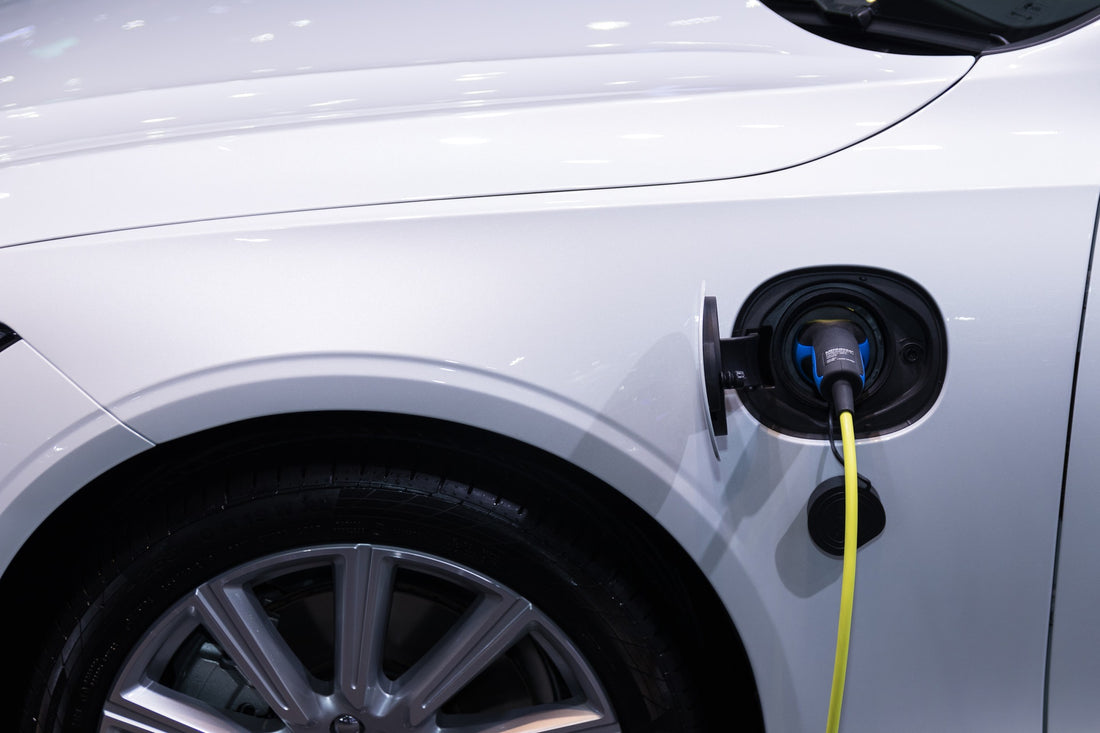 Lo que necesitas saber sobre el mantenimiento de los coches híbridos